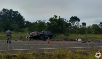 Jornal Populacional Motorista Morre Ap S Caminhonete Bater De Frente