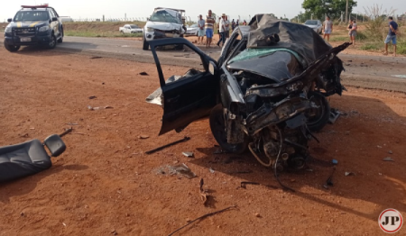 Jornal Populacional Colis O Frontal Resulta Em Uma V Tima Fatal E Uma